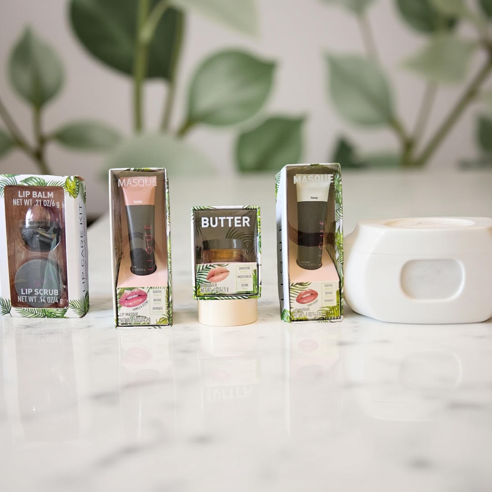 New 4 piece Lique Lip butter, balm, and masque